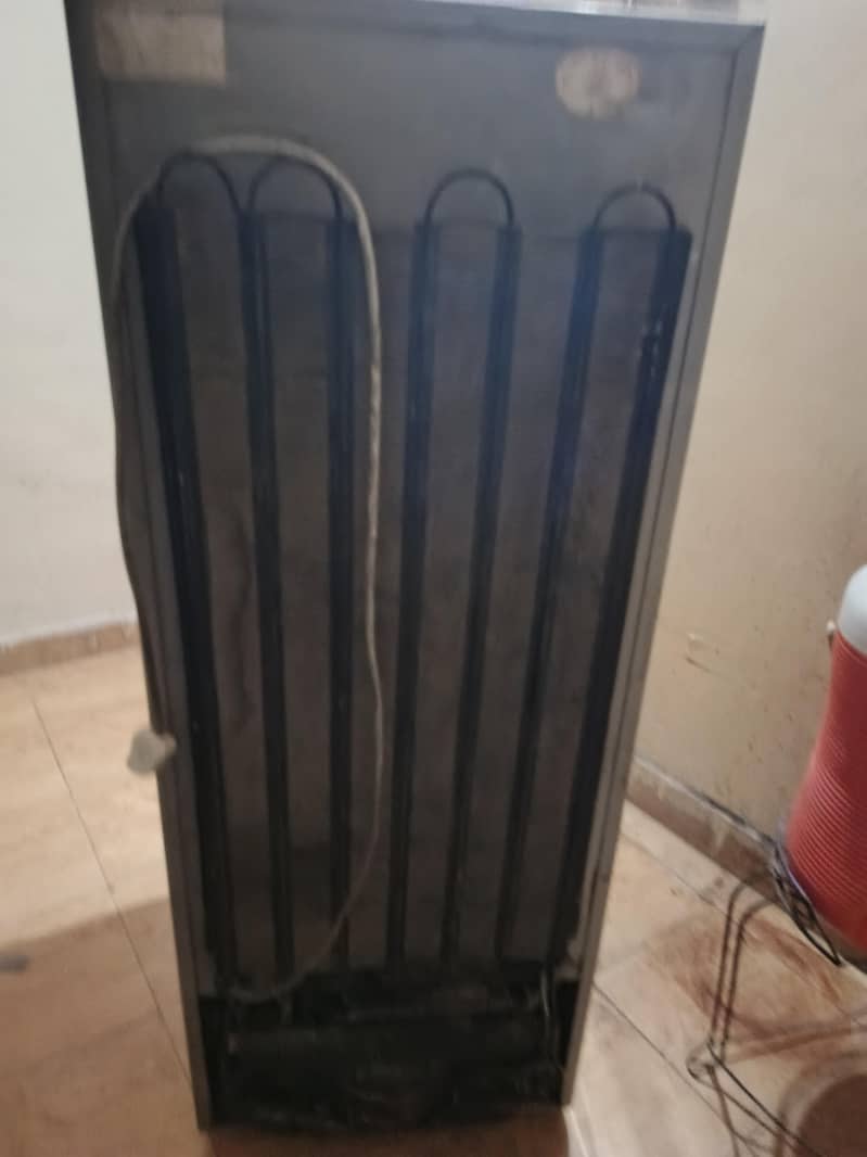 refrigerator 3