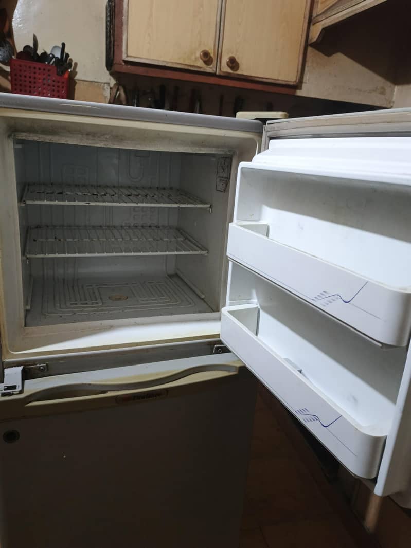 refrigerator 4
