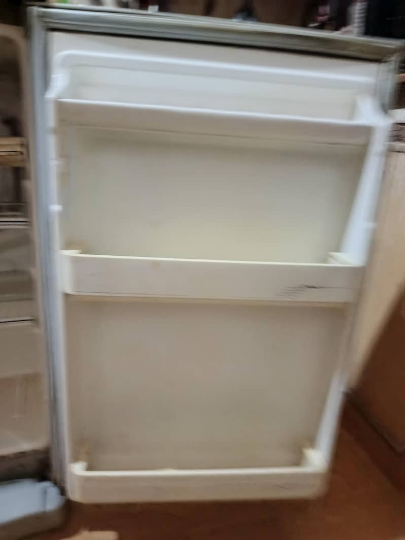 refrigerator 6