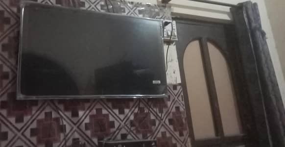 LED  TV