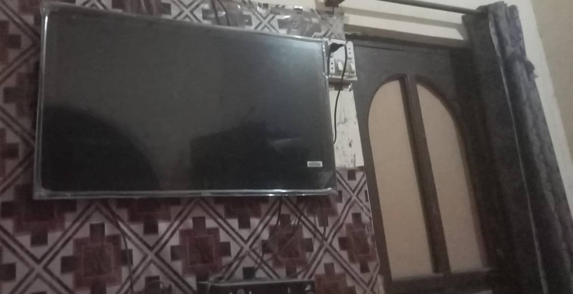 LED  TV 0