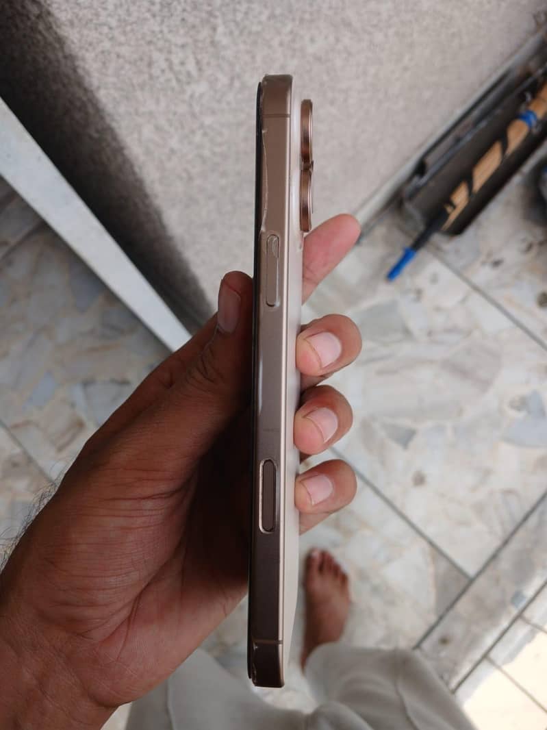 Iphone 16 Pro Max 2