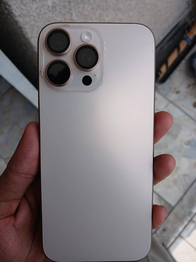 Iphone 16 Pro Max 5