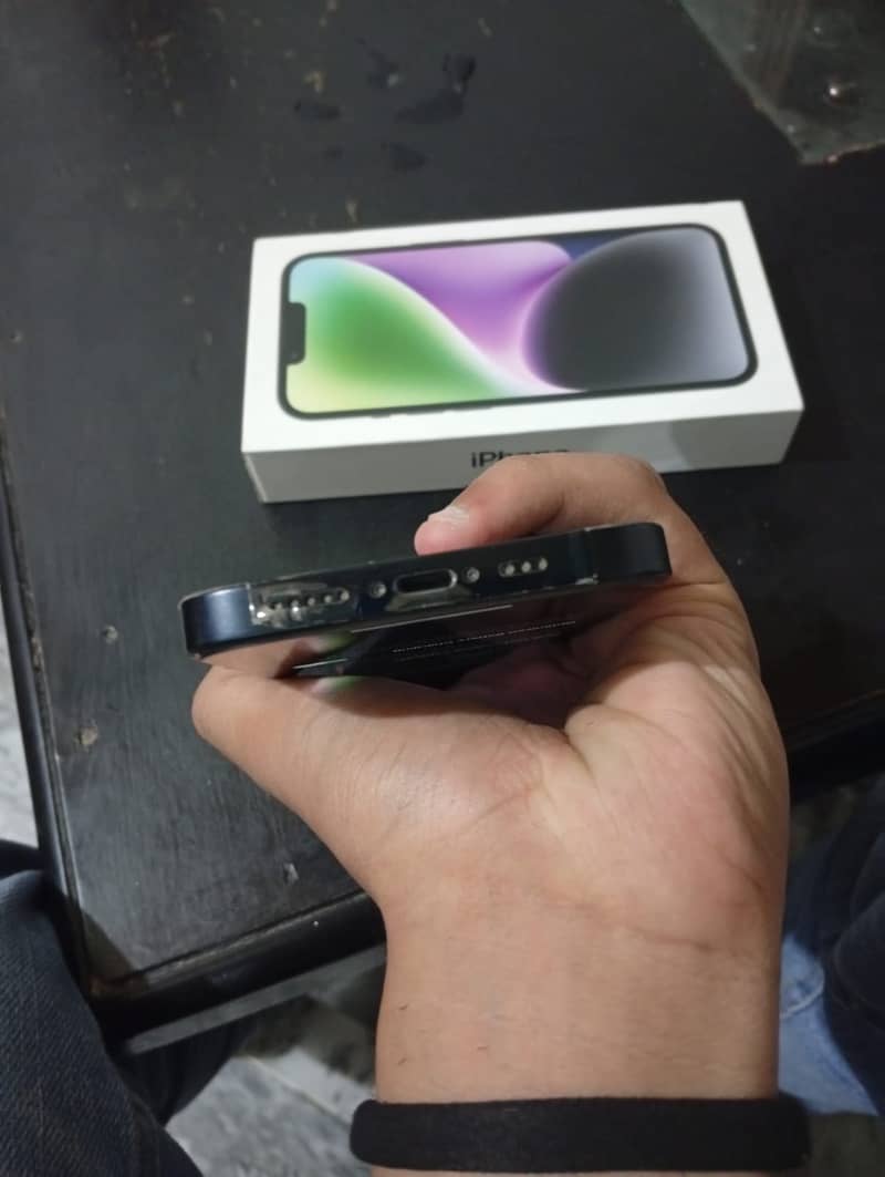 Apple iPhone 14 5