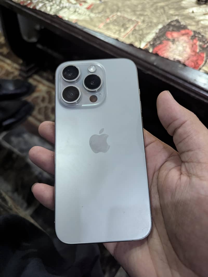 Iphone 15 pro 1