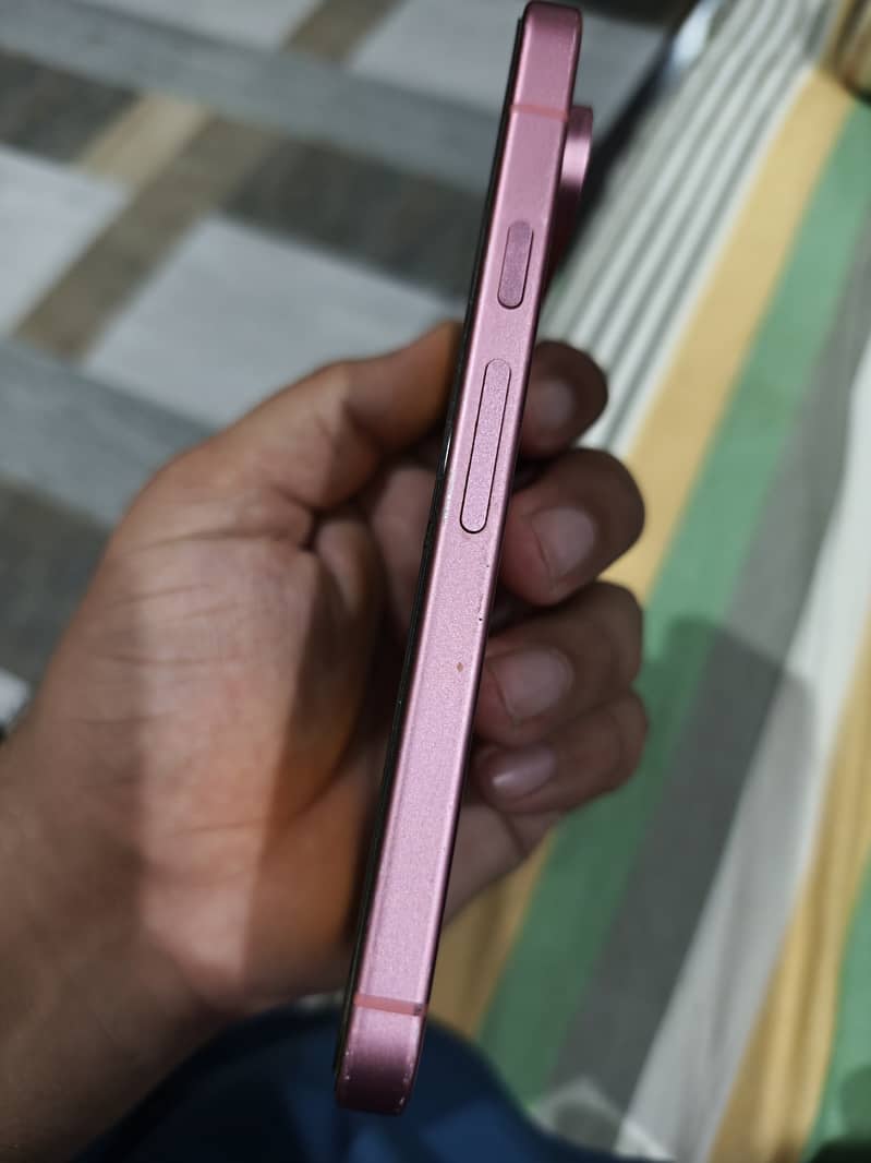 Google Pixel 9 5