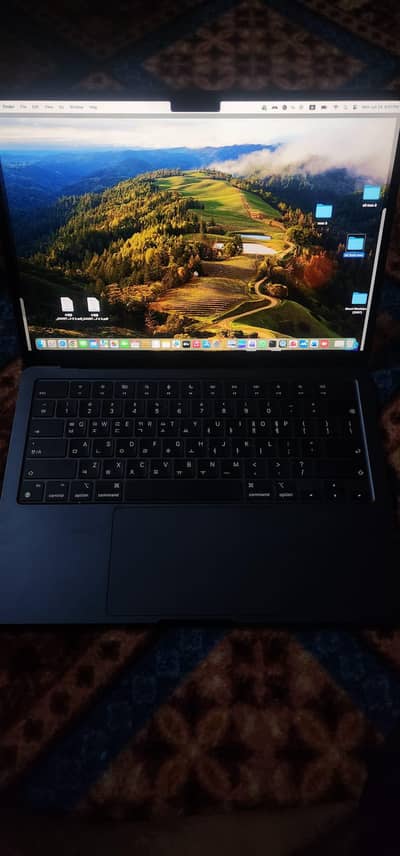 Mac book M2 8/256 Gb