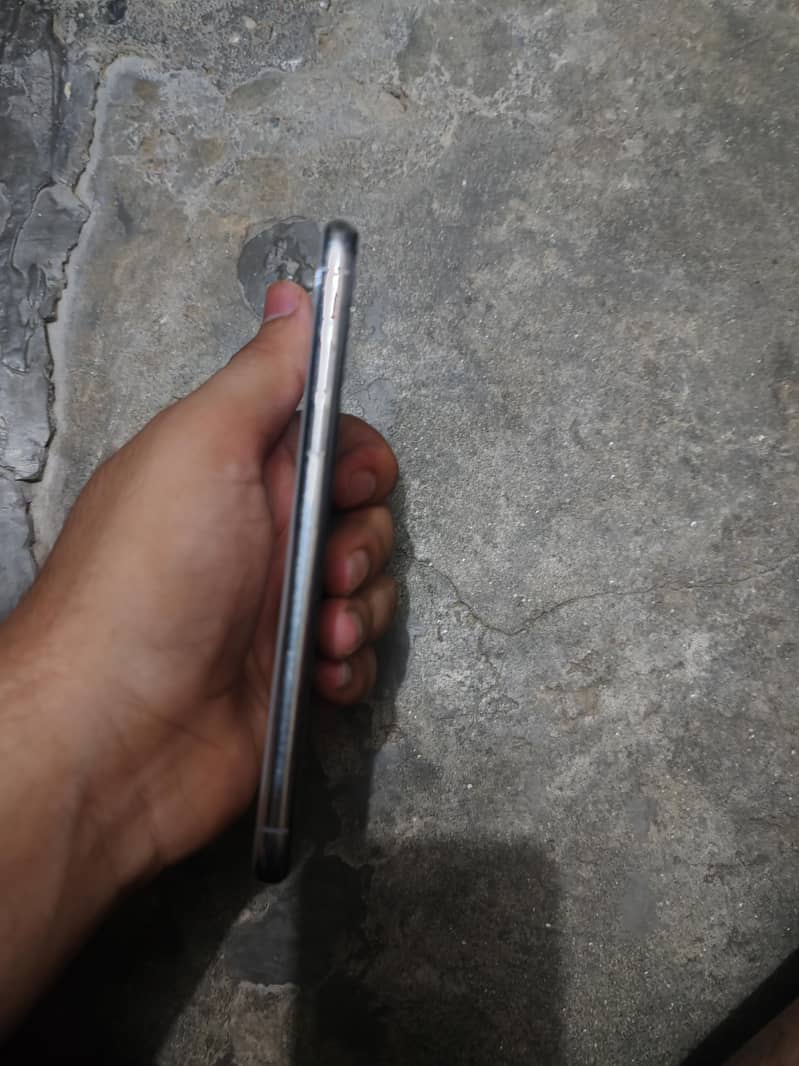 Apple iPhone X 2