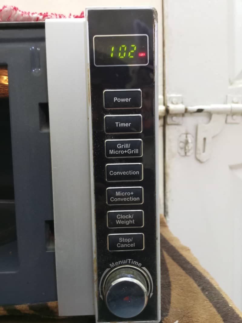 Dawlance microwave 1