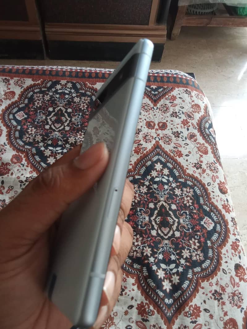 Google Pixel 7a 5
