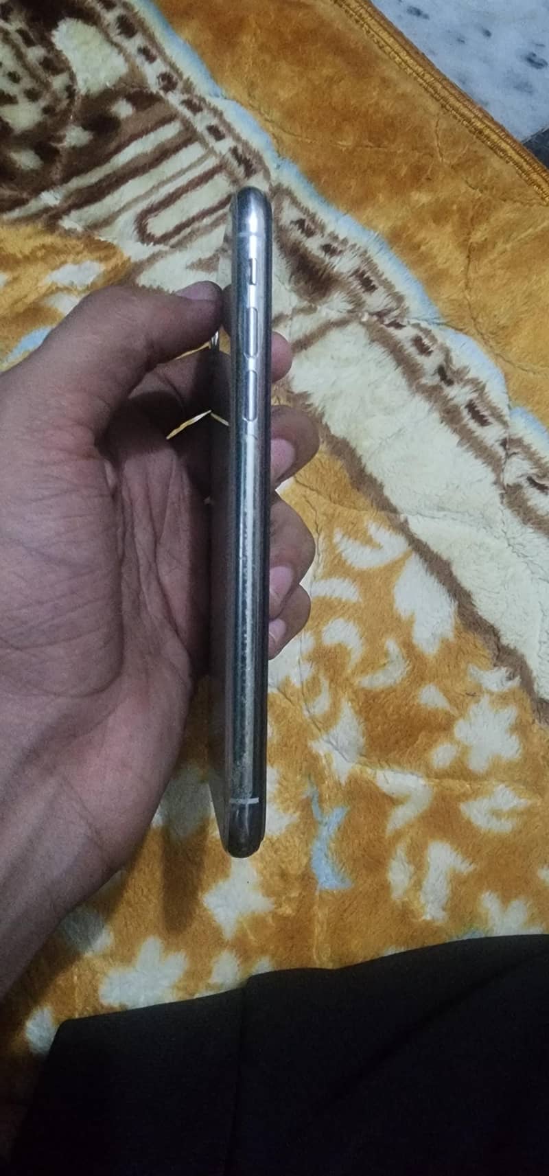 Apple iPhone X 3