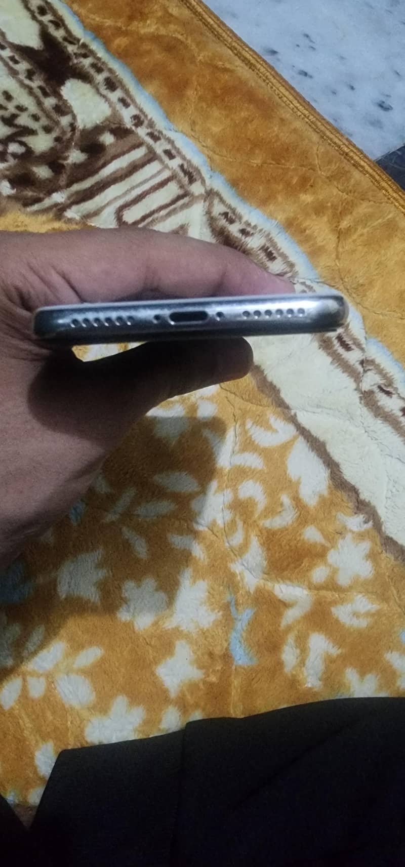 Apple iPhone X 4