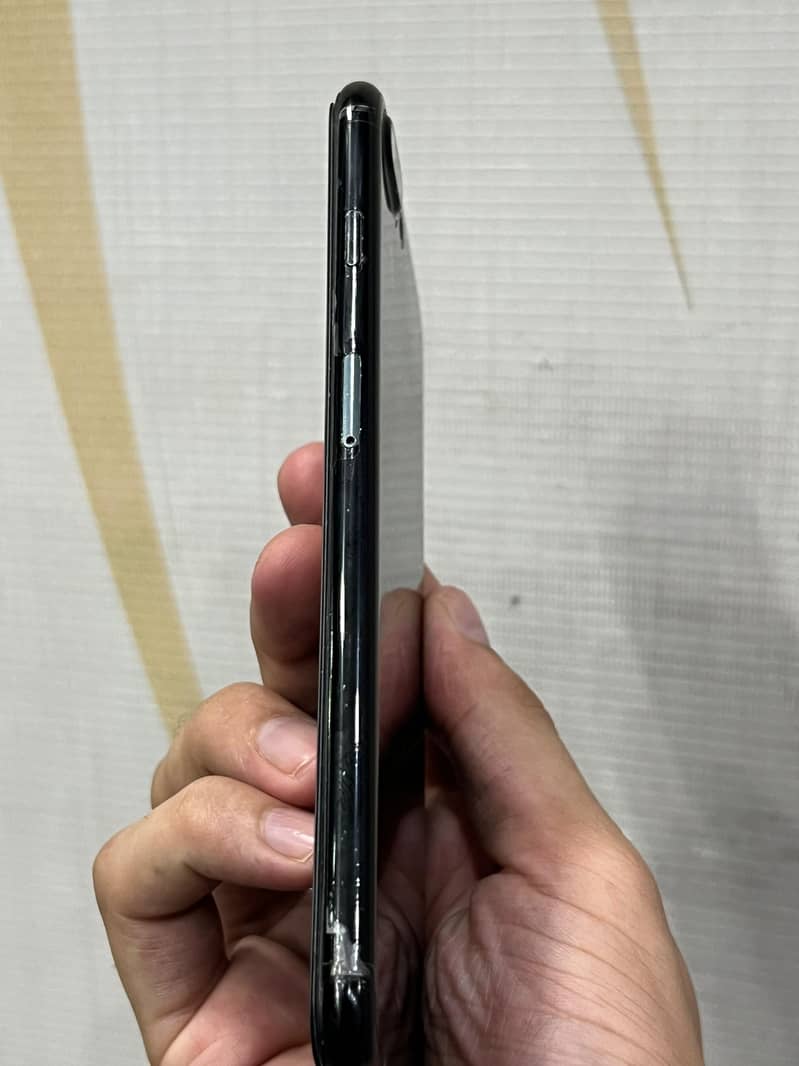 Apple iPhone 7 Plus 2