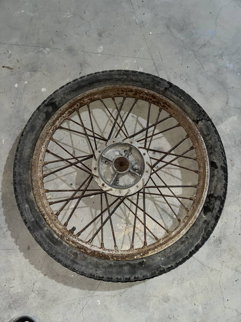 70 back tyre 0