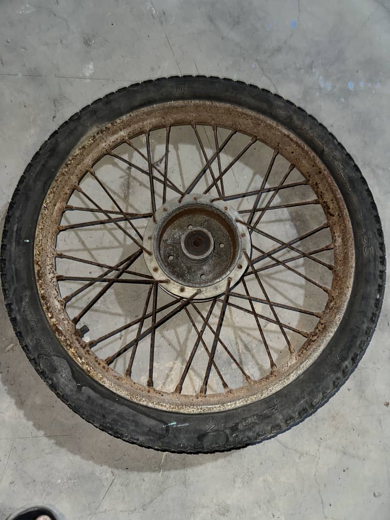 70 back tyre 2