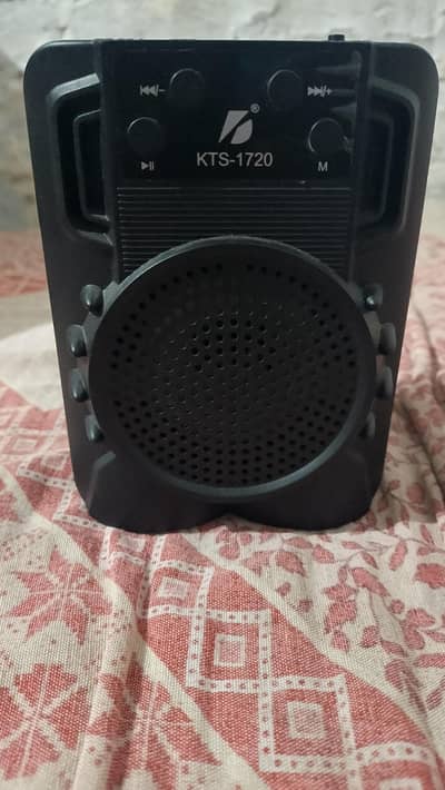 KTS-1720 Portable Bluetooth Speaker & RGB Night Lamp - 10/10 Condition