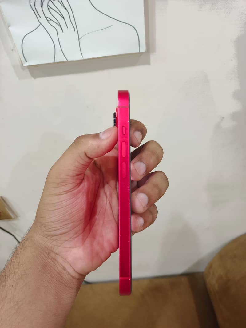 Apple iPhone 14 3