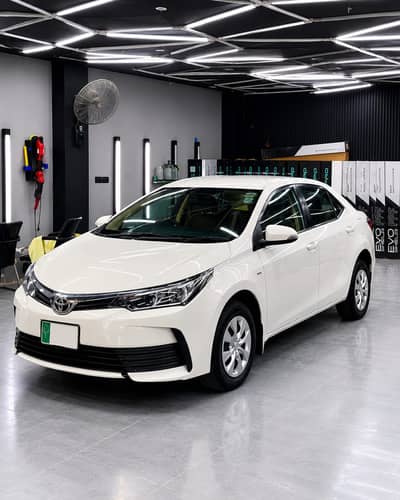 Toyota Corolla GLI Automatic 2019 Model 1st Owner Total Genuine
