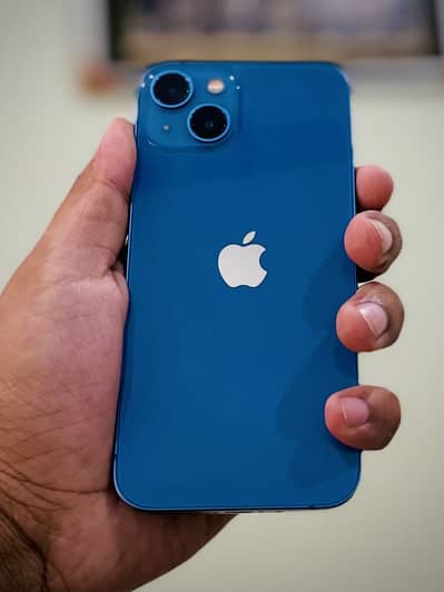 Apple iPhone 13