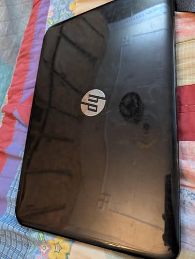 hp celeron screen mein lines battery theek hain