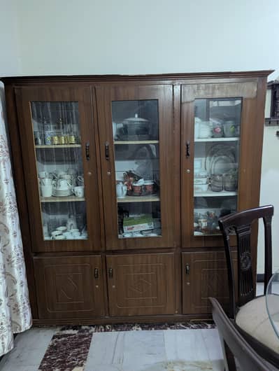 Used showcase for sale