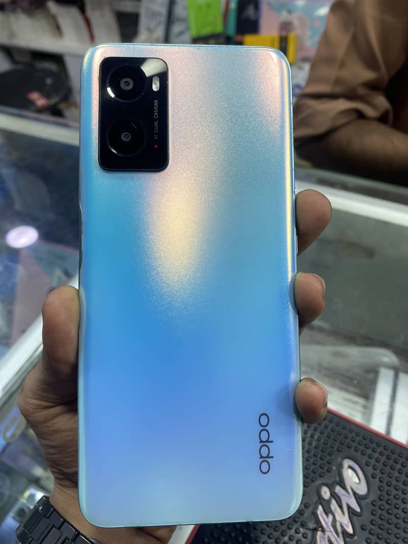 OPPO A76 5