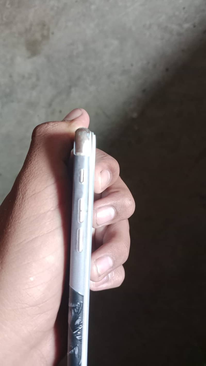 Apple iPhone 8 2