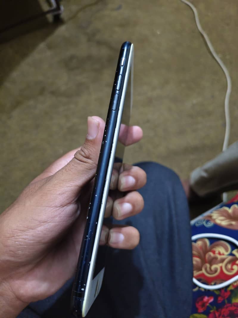 Apple iPhone 7 Plus 4