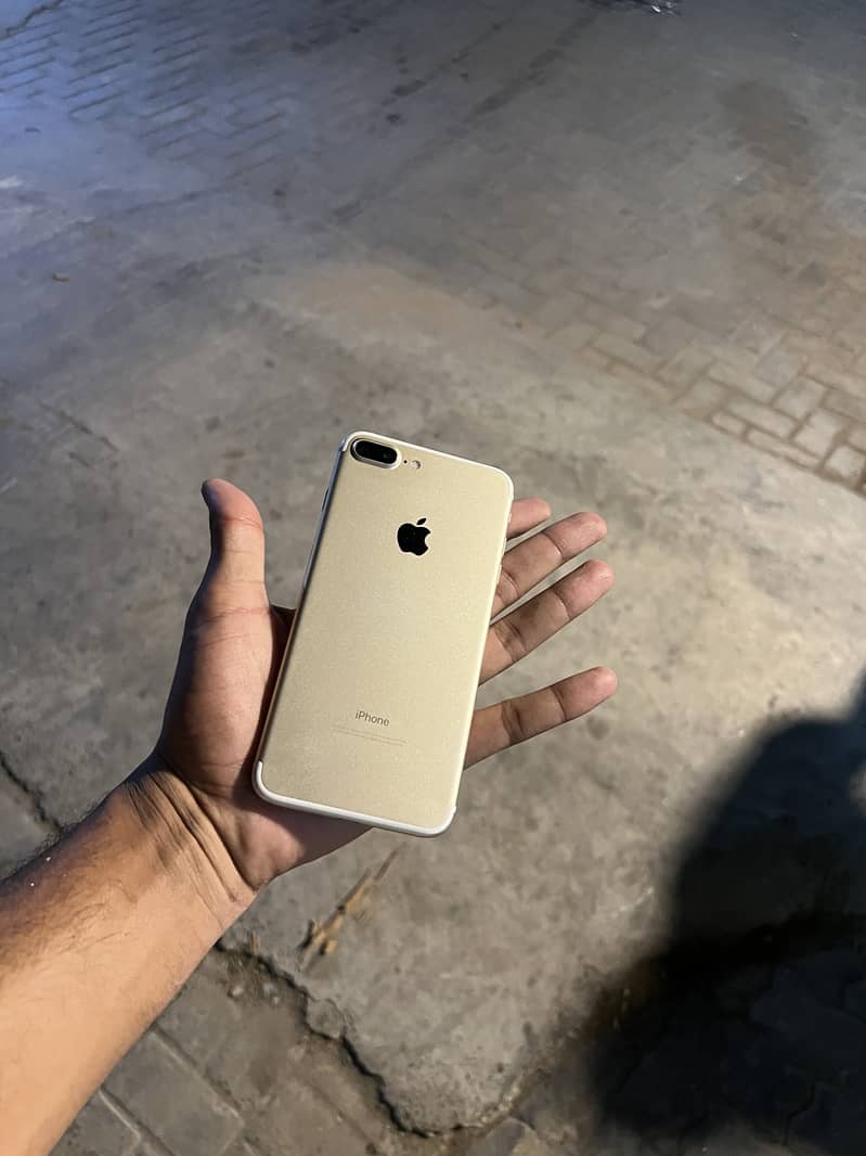 Apple iPhone 7 Plus 7