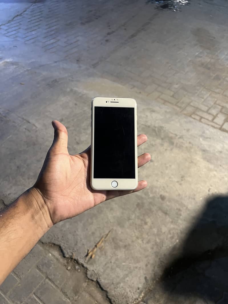 Apple iPhone 7 Plus 8