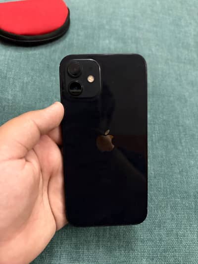 Apple iPhone 12