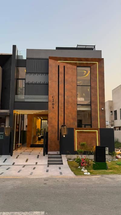 NEW LISTED 5 MARLA ULTRA LUXURY SEMI FURNISHED HOUSE FOR SALE 9 TOWN