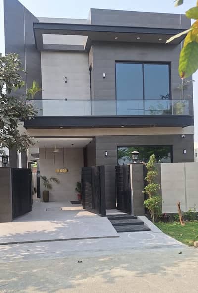 BRAND NEW 5 MARLA HOUSE FOR SALE DHA 9 TOWN