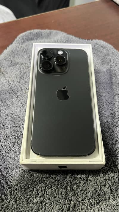 Apple iPhone 15 Pro black