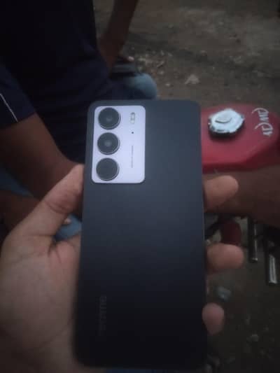 Realme C75