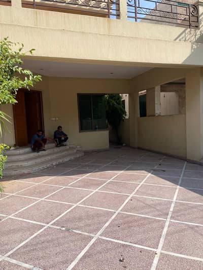 1 KANAL FULL HOUSE FOR RENT_DHA PHASE 4
