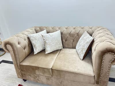 8 seater sofa set/bed set/dressing table/side tables