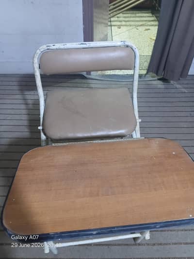 praying folding chair
