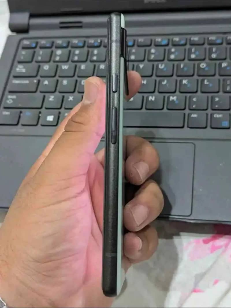 Google Pixel 6a 1