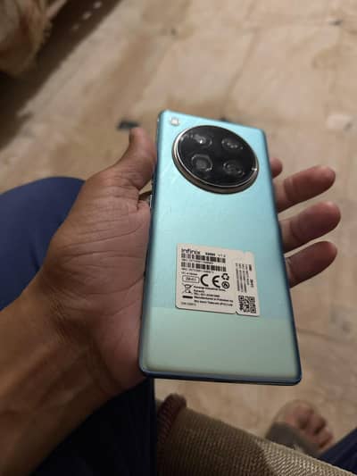 Infinix Zero 40