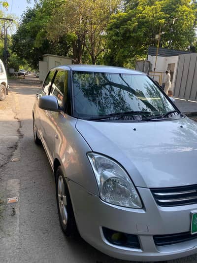 Suzuki swift DLX 2014 Home used car urgent sale batter than new model