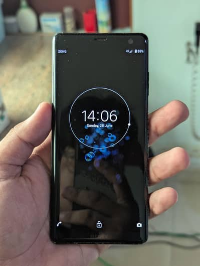 Sony XZ3 for sale urgent 03715639112