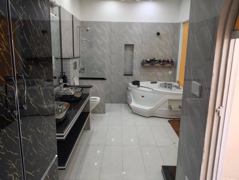 Upper portion for rent 5