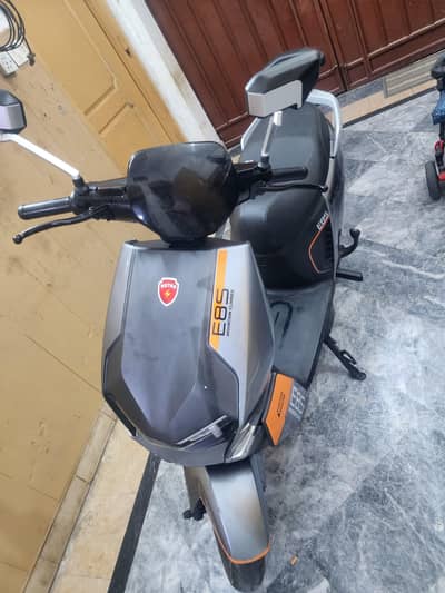 METRO E8S PRO MOUNTAIN CLIMBER