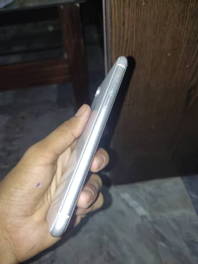 Apple iPhone XR