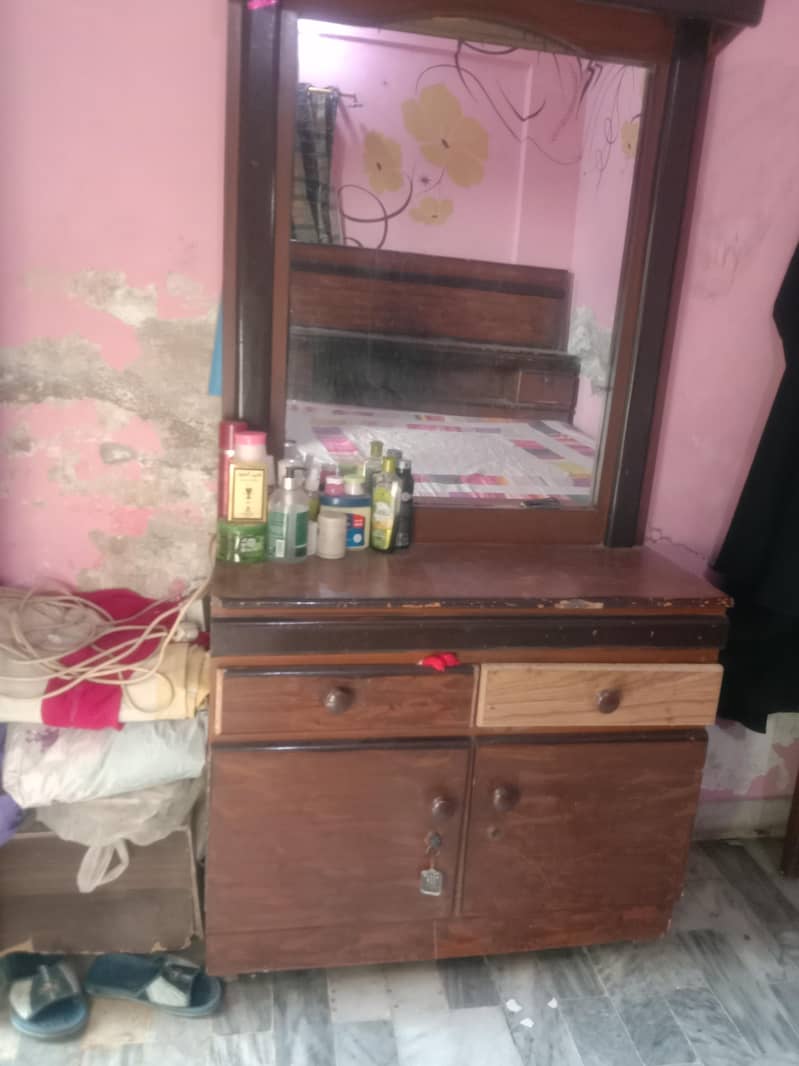 bed dressing table 0