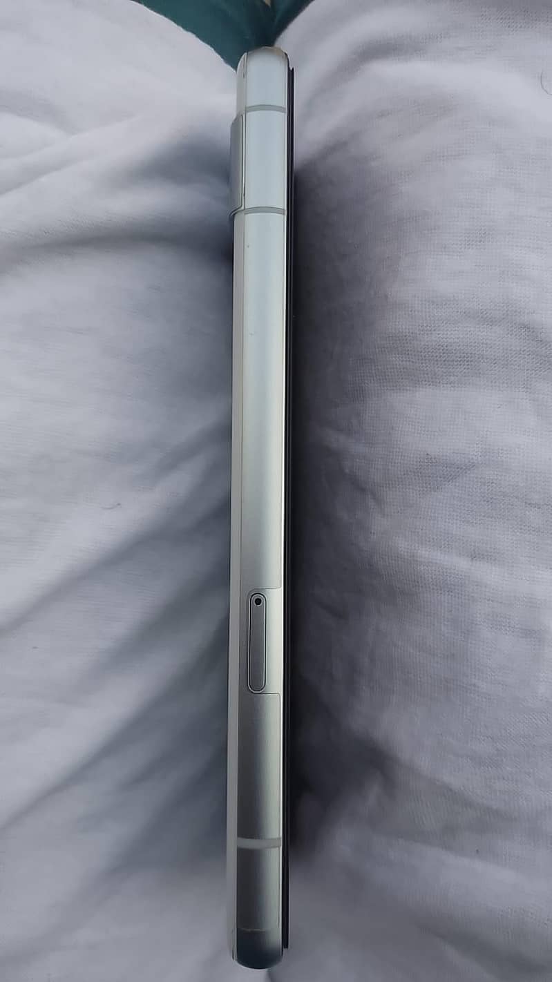 Google Pixel 7a 2