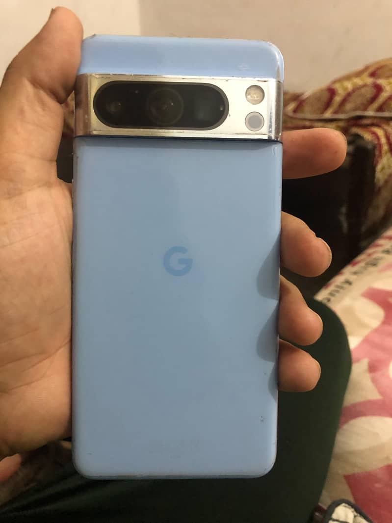 Google Pixel 8 Pro 1