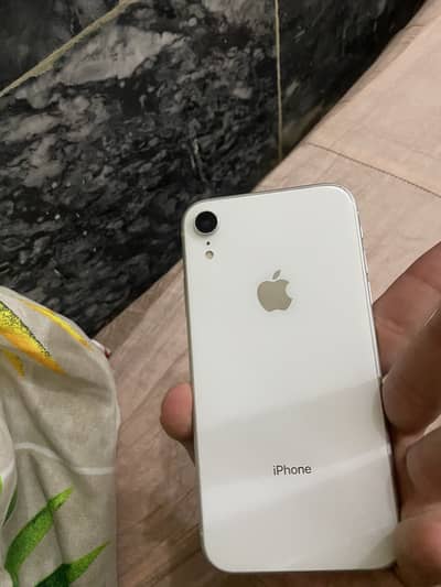 Apple iPhone XR jv 0. . 3. . 00. . 5. . 9. . 6. . 2. . 5. . 3. . 3 whatsapp