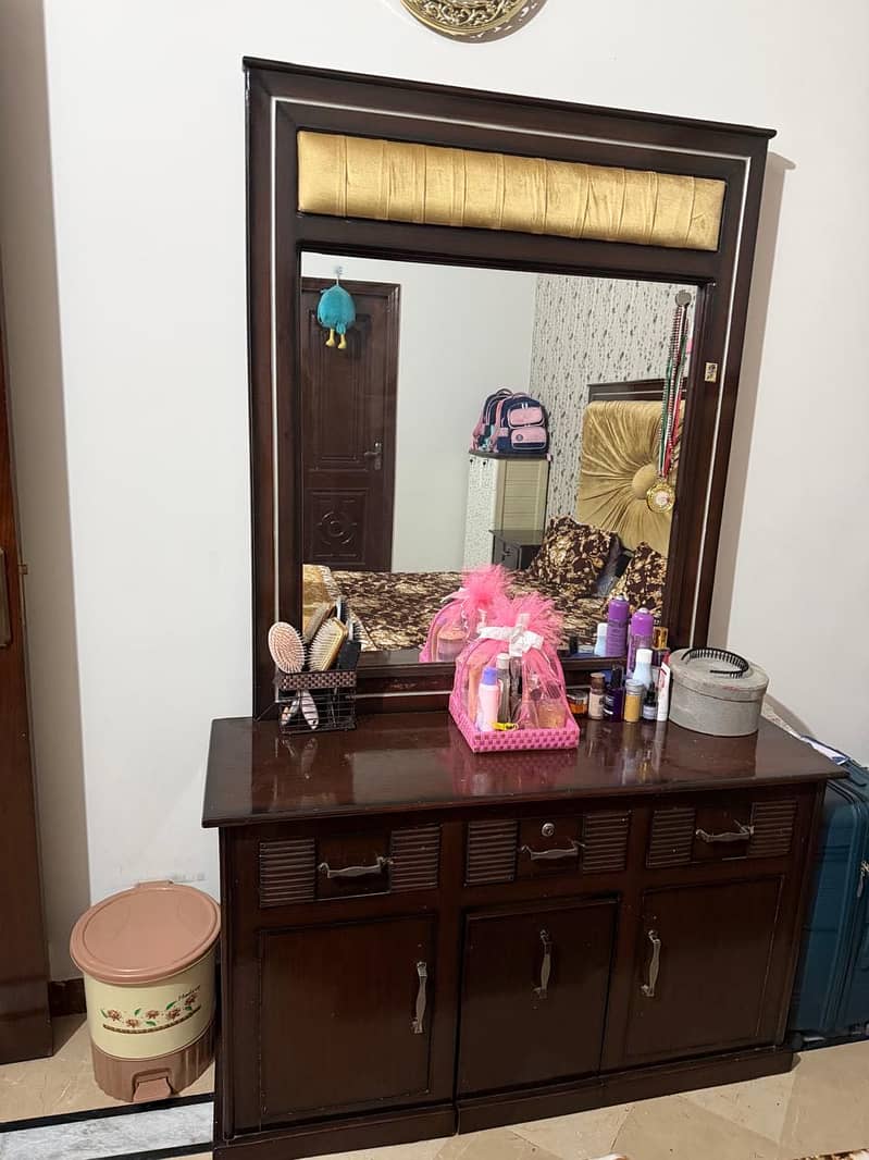 Bed side tables with dressing table 1